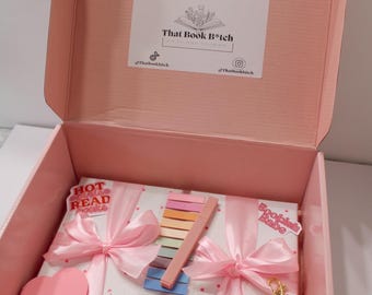 Blind Date with a Book Box - Book Box, Surprise Book, Book Gifts, Gifts for Her, Book Lovers Gift, Mystery Book Box
