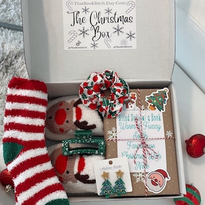 Christmas Blind Date with a Book Box - Book Box, Surprise Book, Book Gift, Gifts for Her, Book Lovers Gift, Mystery Book Box,Christmas gifts