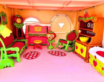 Meble do domku dla lalek w stylu vintage „Truskawka” – Berry Happy Home, Twój wybór
