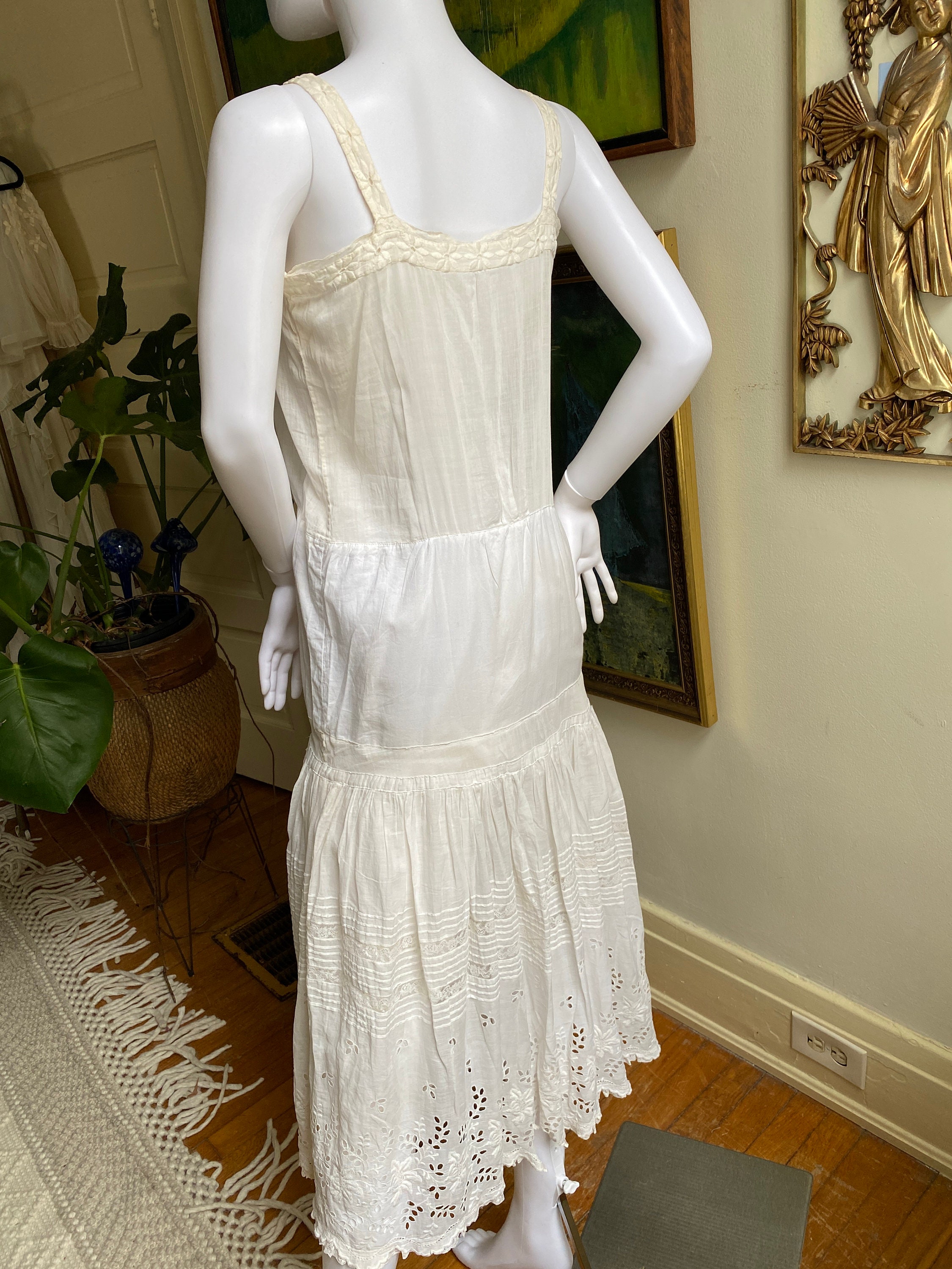 Edwardian Cotton Chemise 1910s / Eyelet Lace Embroidered Edwardian Cotton Chemise 1910s / Eyelet Lace Embroidered