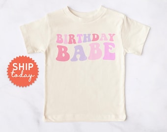 Birthday Babe Kleinkind T-Shirts, Regenbogen Kleinkind T-Shirt, Kindergeburtstagsfeiergeschenke, Mädchen Kindergeburtstagsfeier Outfit, ( BC-BIR19 ), Marke Onesies®