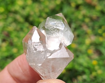 Aesthetic Fenster Skeleletal Diamond Quartz Crystal_11gr