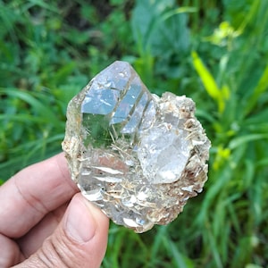 Optical Tabular Ganesh Himal Quartz Crystal w\ Mica_81gr \ Himalayan Quartz Crystal