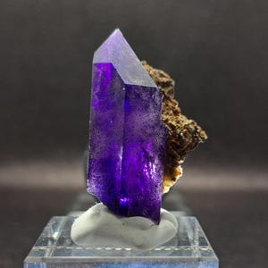Goboboseb Brandberg Blue Flash Amethyst w\ Hematite Flakes_12gr