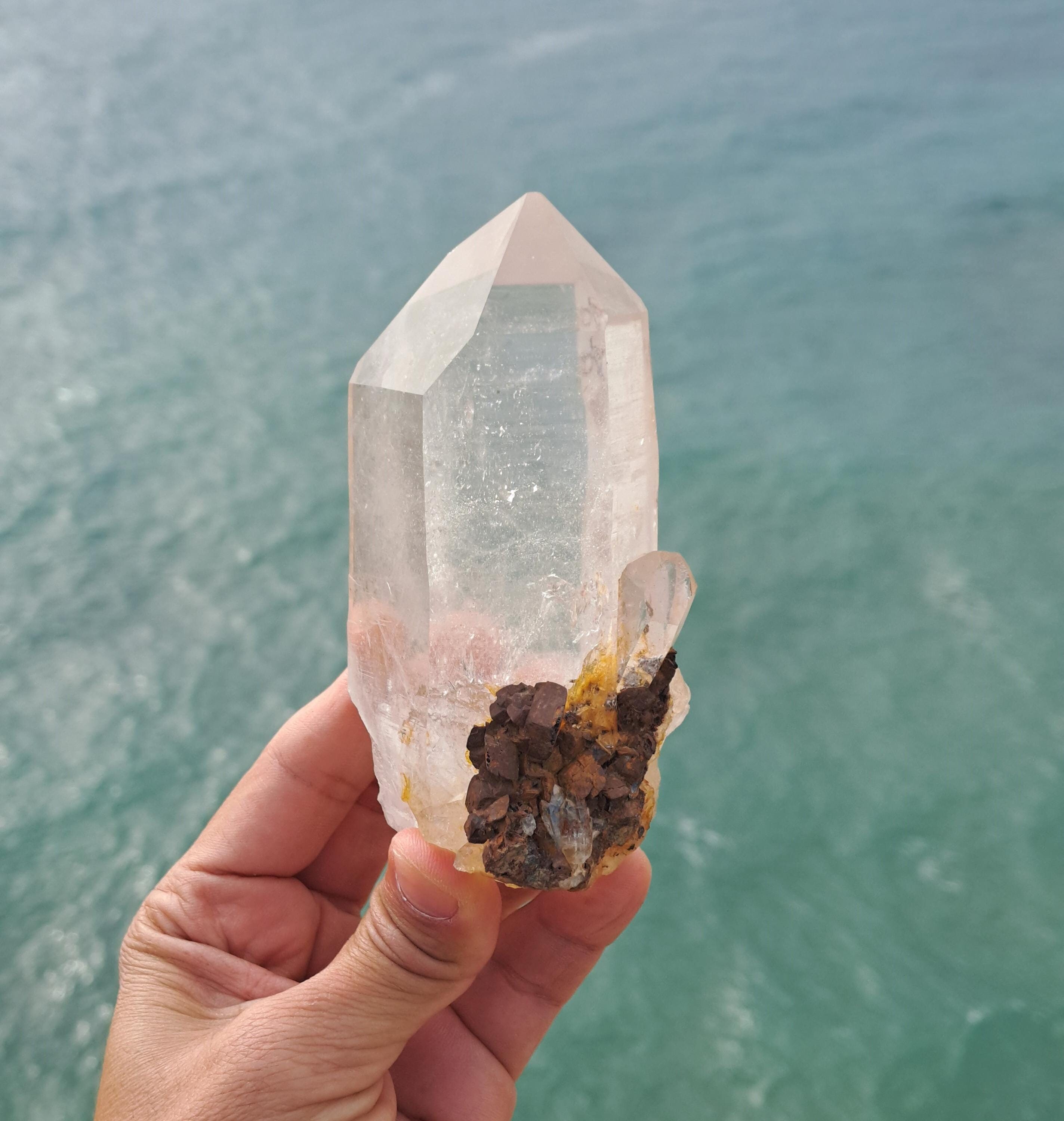 ヒマラヤ水晶（シデライト付き）＆スモールクォーツカテドラル