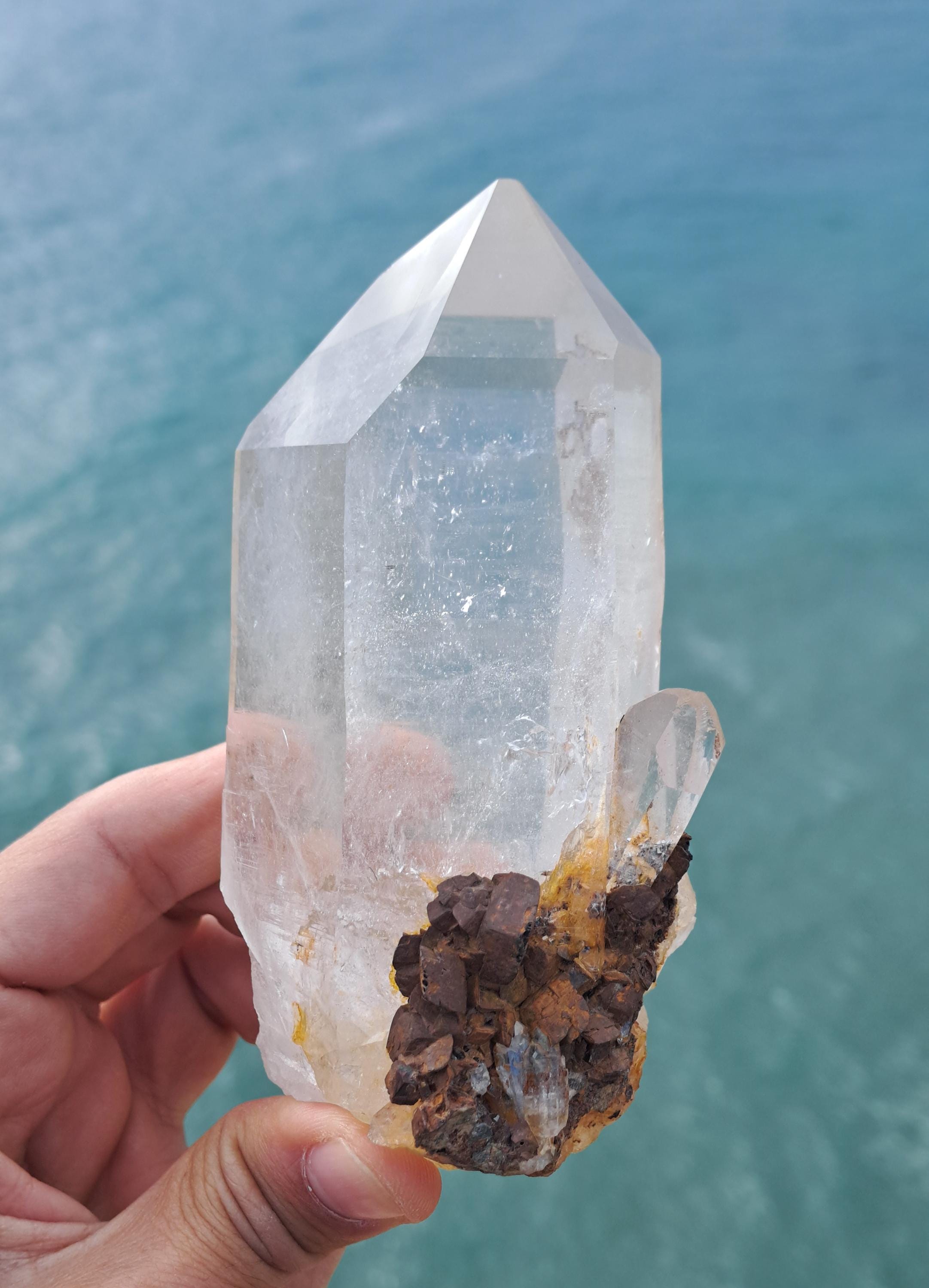 ヒマラヤ水晶（シデライト付き）＆小さな水晶カテドラル（レインボー