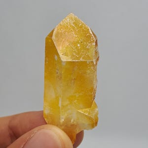 Himalayan Lemurian Golden Healer Quartz Crystal_17gr