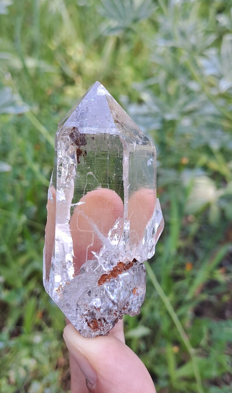 Optical Himalayan Hashupi Quartz Crystal, Record Keeper, Self Healed, DT, Penetrator w Rainbows_90gr zdjęcie 2