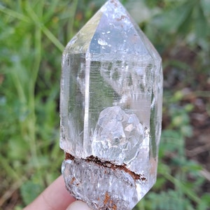 Optical Himalayan Hashupi Quartz Crystal, Record Keeper, Self Healed, DT, Penetrator w Rainbows_90gr zdjęcie 6