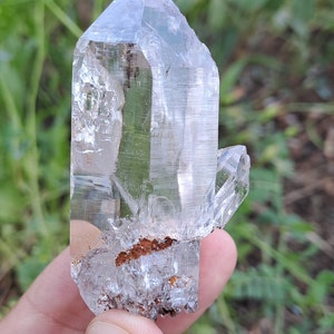Optical Himalayan Hashupi Quartz Crystal, Record Keeper, Self Healed, DT, Penetrator w Rainbows_90gr zdjęcie 3