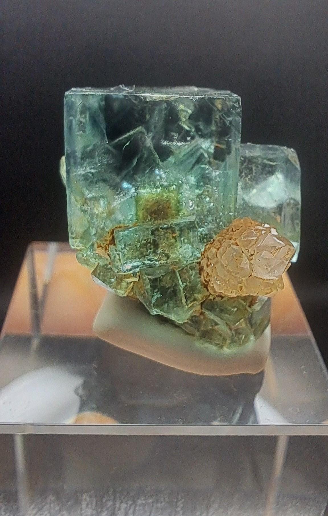 エイリアンアイフローライト 超希少 エイリアンアイフローライト フローライト 蛍石 鉱物 鉱石 標本