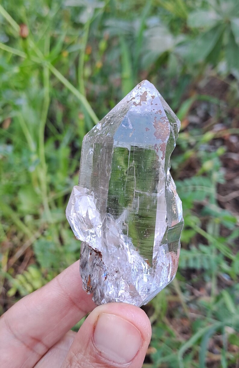 Optical Himalayan Hashupi Quartz Crystal, Record Keeper, Self Healed, DT, Penetrator w Rainbows_90gr zdjęcie 7