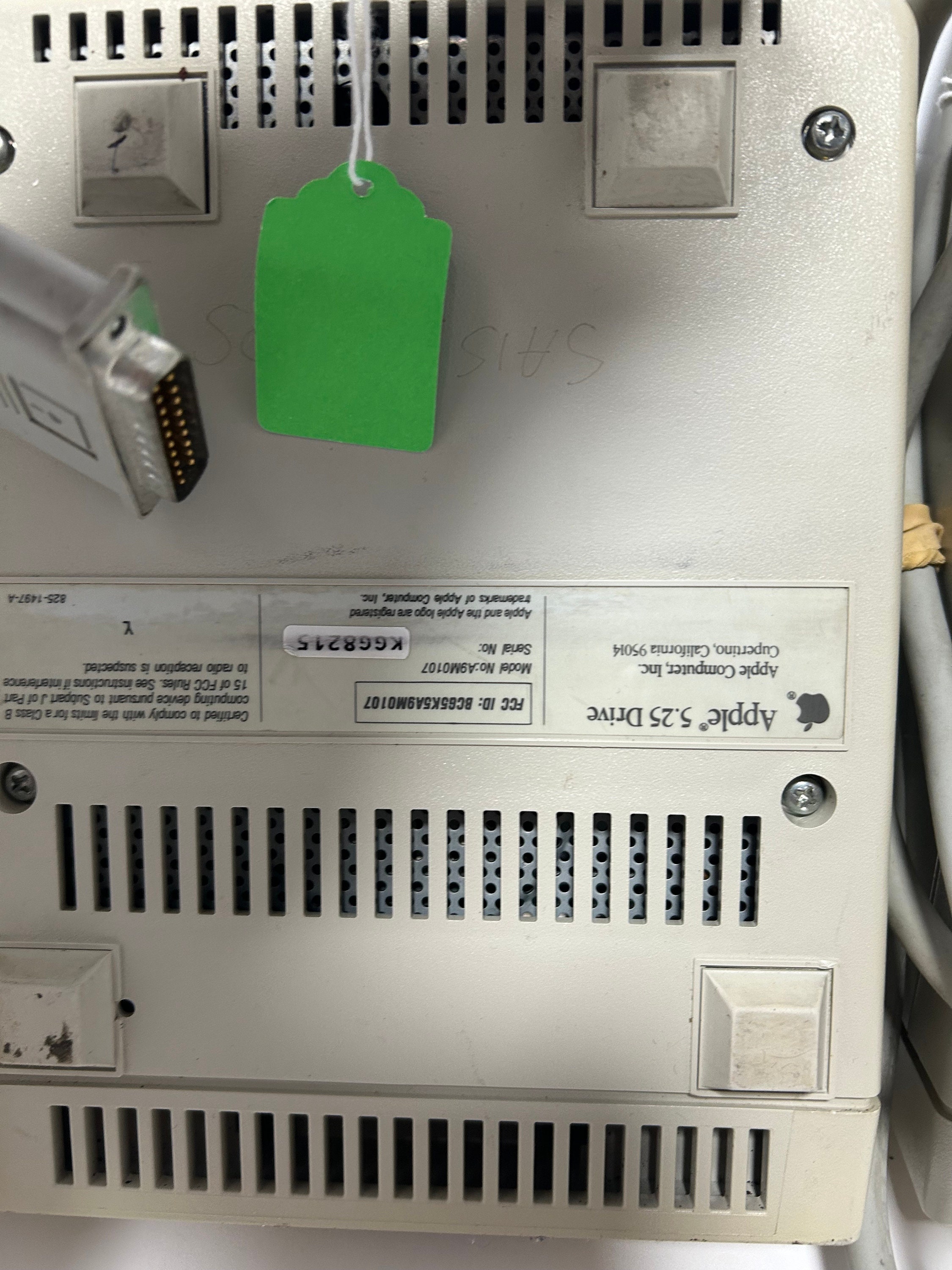 Apple 5.25 Drive Model No:A9M0107