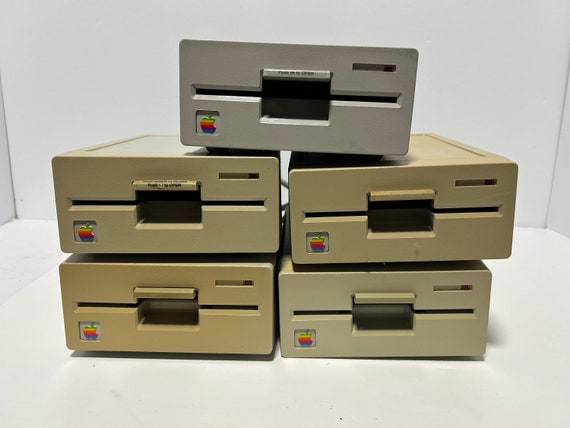 Apple 5.25 Drive Model No:A9M0107