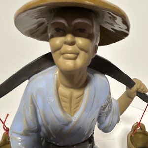 Asiatisch Chinesischer Schlamm Mann Porzellan Fischer Figur mit Zwei Eimer Und Eine Schaufel Bild 6