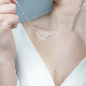 V Shaped Gold Necklace, Chevron Gold Necklace, Layering V Necklace, Geometric Solid Gold Necklace, Open V Necklace, Minimalist Pendant Gold