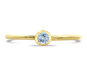 Natural bezel aquamarine solitaire gold ring, Bezel round aquamarine engagement ring, Aquamarine wedding gold ring, Dainty aquamarine ring