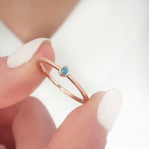 Blue Diamond Gold Ring, Hammered Solid Gold Ring, Round Bezel Diamond Ring, Minimalist Blue Diamond Ring, Anniversary Diamond Ring