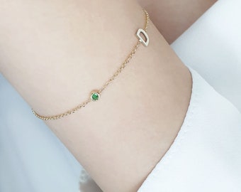 Solitaire Bracelet Gold, Dainty emerald Bracelet, Timeless emerald Bracelet, Bridesmaids Gift, Diamond Bracelet For Everyday Wear