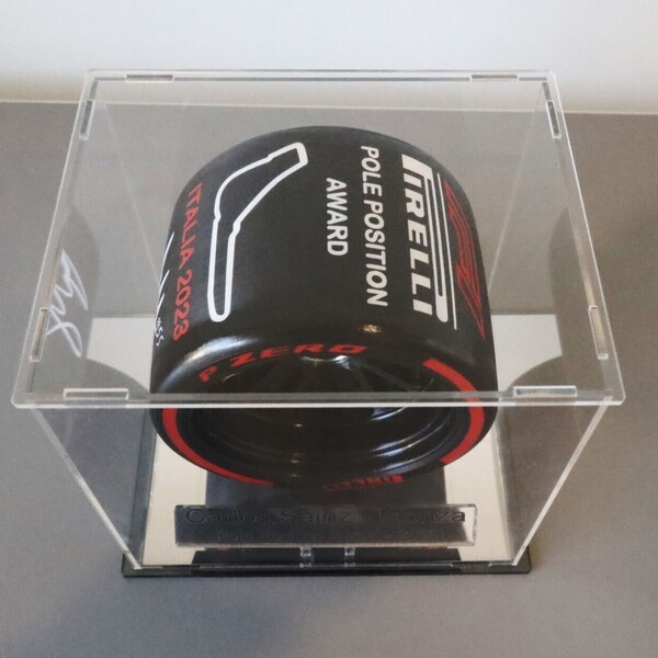 1/10th Carlos Sainz Jr Monza Italia 2023 Pirelli Pole Position Award Tyre Display