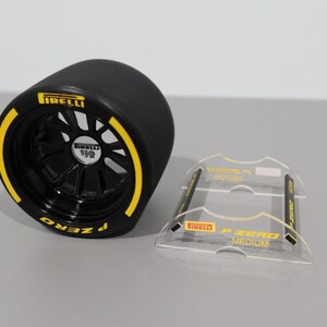 1/5th 2023 P Zero MEDIUM compound tyre display image 3