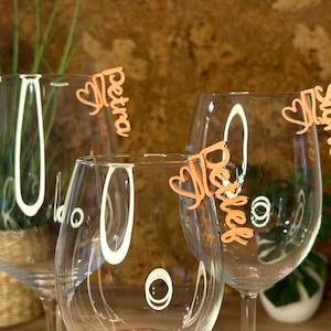 Glasmarker Tischkarte Schriftzug Name Glasanhänger Glasclips Platzkärtchen Hochzeit Feier individuell einzigartig Namensschild Herz Party