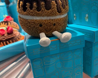 Jellycat x Harrods Exclusive Glacy Chocolate Cake
