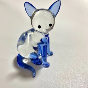 glass cat statue, glass cat, hand blown art glass, glass cat sculpture, glass figurine, glass animals, cat statue, home decoration
