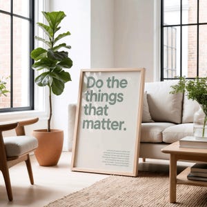 Poster motivazionale "Fai le cose che contano", verde salvia, beige, poster con testo retrò ispirato, decorazione da parete per soggiorno e camera da letto