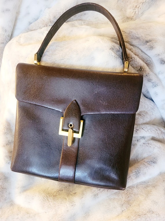 Vintage Lord and Taylor leather hand bag