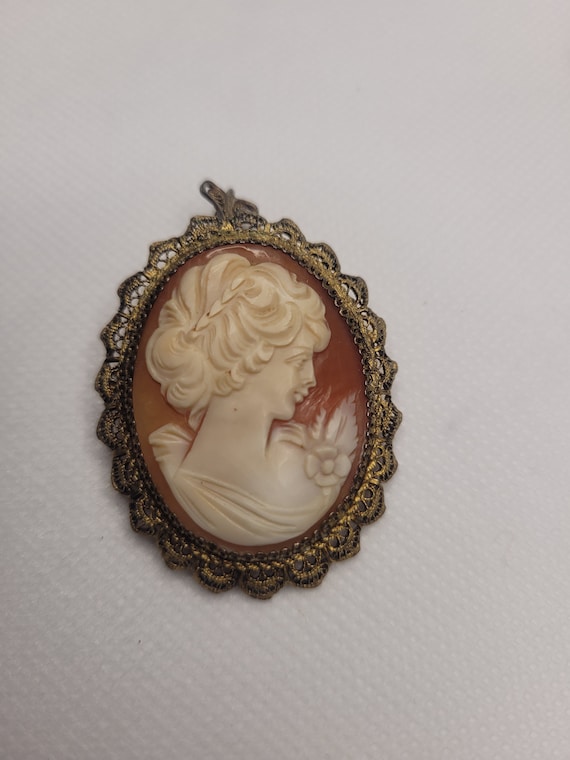 Silver Carved Shell Cameo, Antique cameo Brooch, V