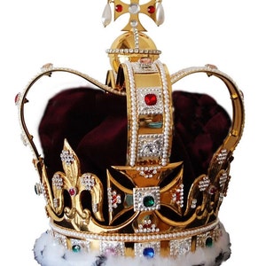Brass Handmade Royal English Crown of Windsor.  St. Eduard (Year) 1661 Goldplated , Customizable Sizes Available.