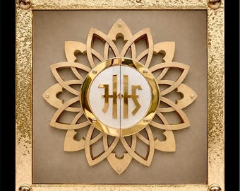 Tabernáculo I H S para altar I H S. 4 tamaños disponibles: 40 x 38 x 40 cm (15 3/4" x 15" x H 15 3/4") (También disponible bajo pedido para pared).