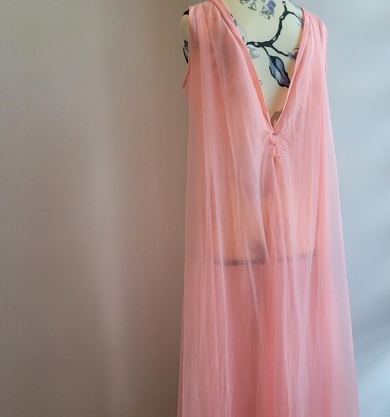 Linda Underlovelies Pink Vintage Nightgown - image 5