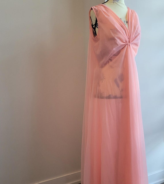 Linda Underlovelies Pink Vintage Nightgown - image 2