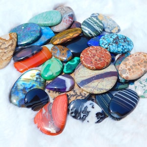天然アマゾナイトカボション：ハンドメイドルースジェムストーン、44
