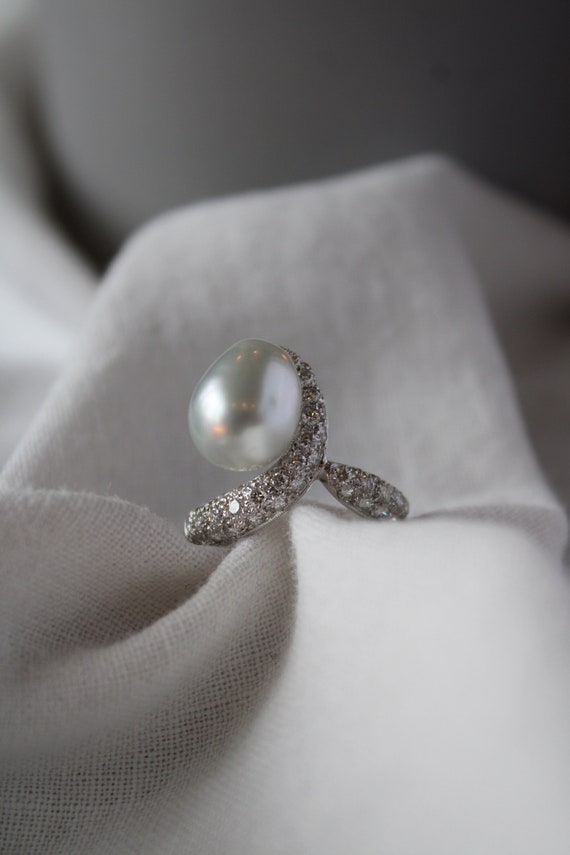 Unique Vintage Pearl and Diamond Platinum Ring