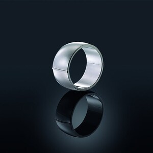 HORIZON 25 - classic, wide silver bangle