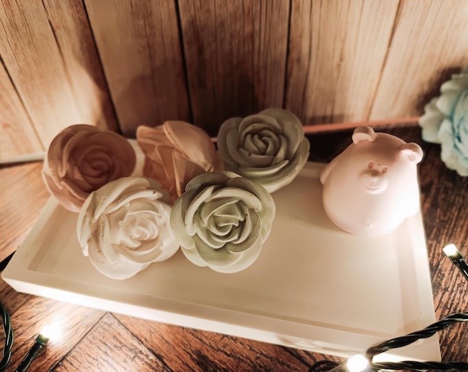 Offene Gipsrosen zum Selbstgestalten – 5 Stück, 4 x 2,5 cm, Farbe frei wählbar| zum eigenen Beduften, Raumdeko, Verschenken, Weddingdecor