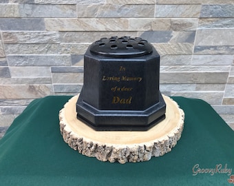 Free Standing Grave Pot With Weighted Base - 'In Loving Memory of a dear Dad' Grave Memorial Tributes Graveside Flower Arrangements Vase