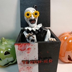 Furchteinflößender Horror Clown - Handgemachte Figur