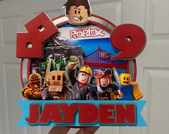 Topo de bolo Roblox: decoração personalizada para festa de aniversário