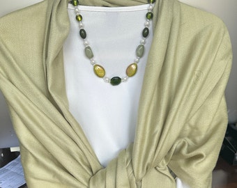 Green Beaded Necklace with Drop Earrings