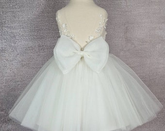 Flower girl dress. Tulle baby dress with lace. Baptism dress. Wedding
