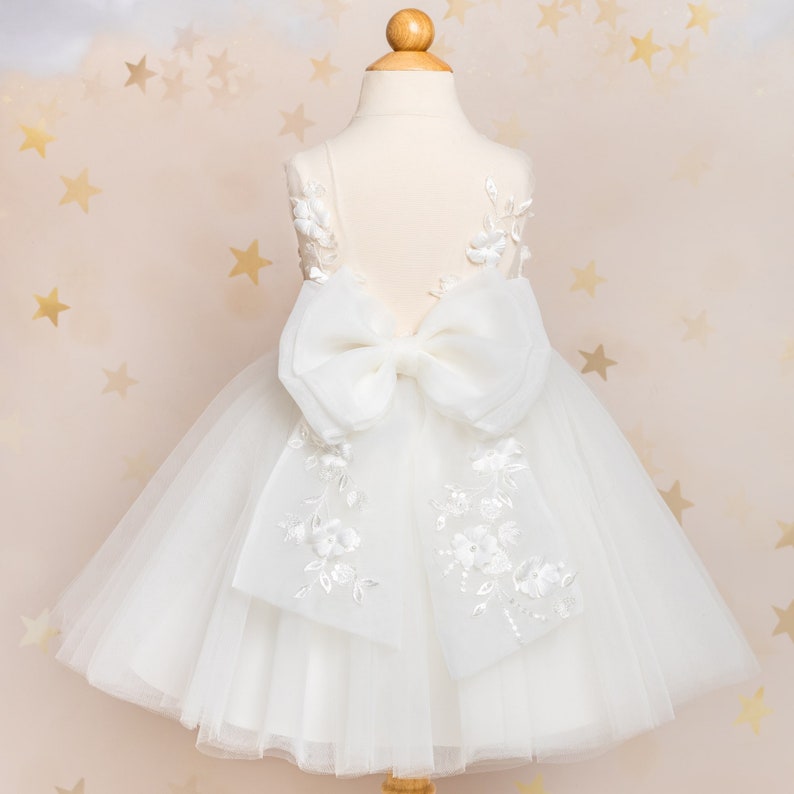 Robe de demoiselle d'honneur en tulle, robe en tulle avec noeud, robe ivoire ou blanche, robe de bébé, robe en dentelle, mariage. image 3