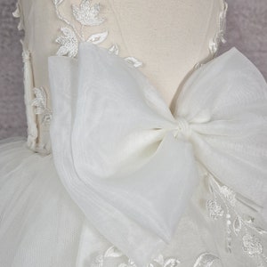 Robe de demoiselle d'honneur, robe de bébé, robe en tulle, robe de bébé ivoire ou blanche. Robe genou. Robe de mariée. image 5