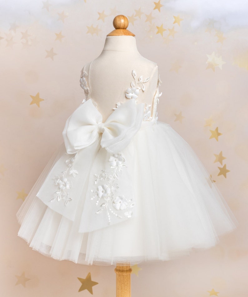 Robe de demoiselle d'honneur en tulle, robe en tulle avec noeud, robe ivoire ou blanche, robe de bébé, robe en dentelle, mariage. image 2