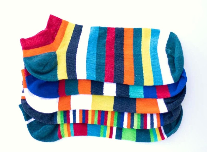 5 Paar bunte Sneakersocken mit Streifen für Damen, Herren, Kinder Rockiger Ringel Geschenkbox Bild 1