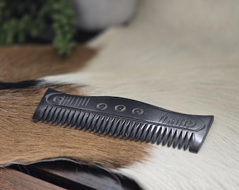 Viking comb of horn, curved back, Hand made carved buffalo horn Re-enactment