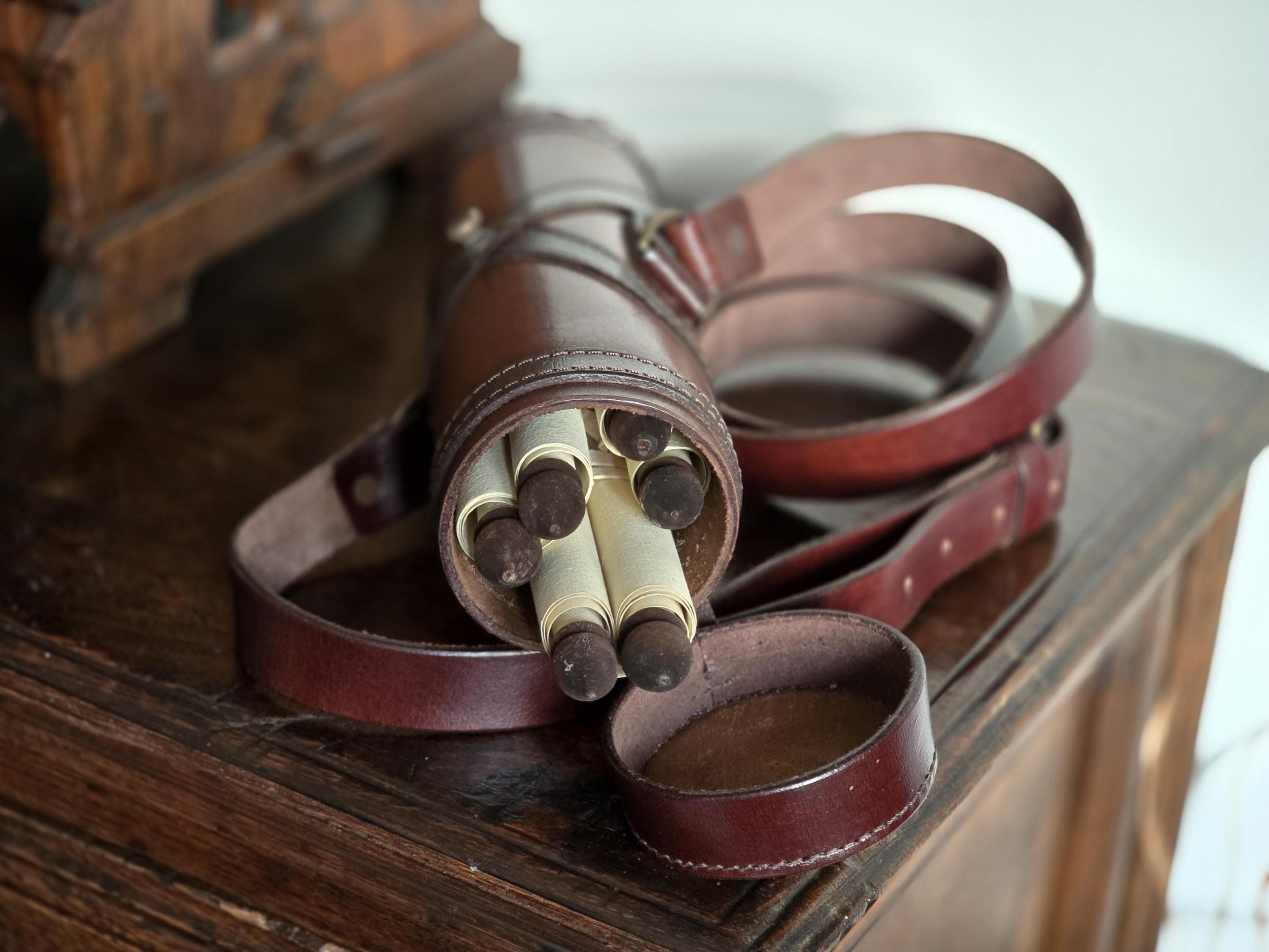 Handmade Leather Scroll Holder With 3 Scrolls: Roman Capsa - Etsy